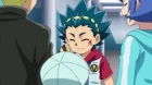 Beyblade Burst God episodio 48